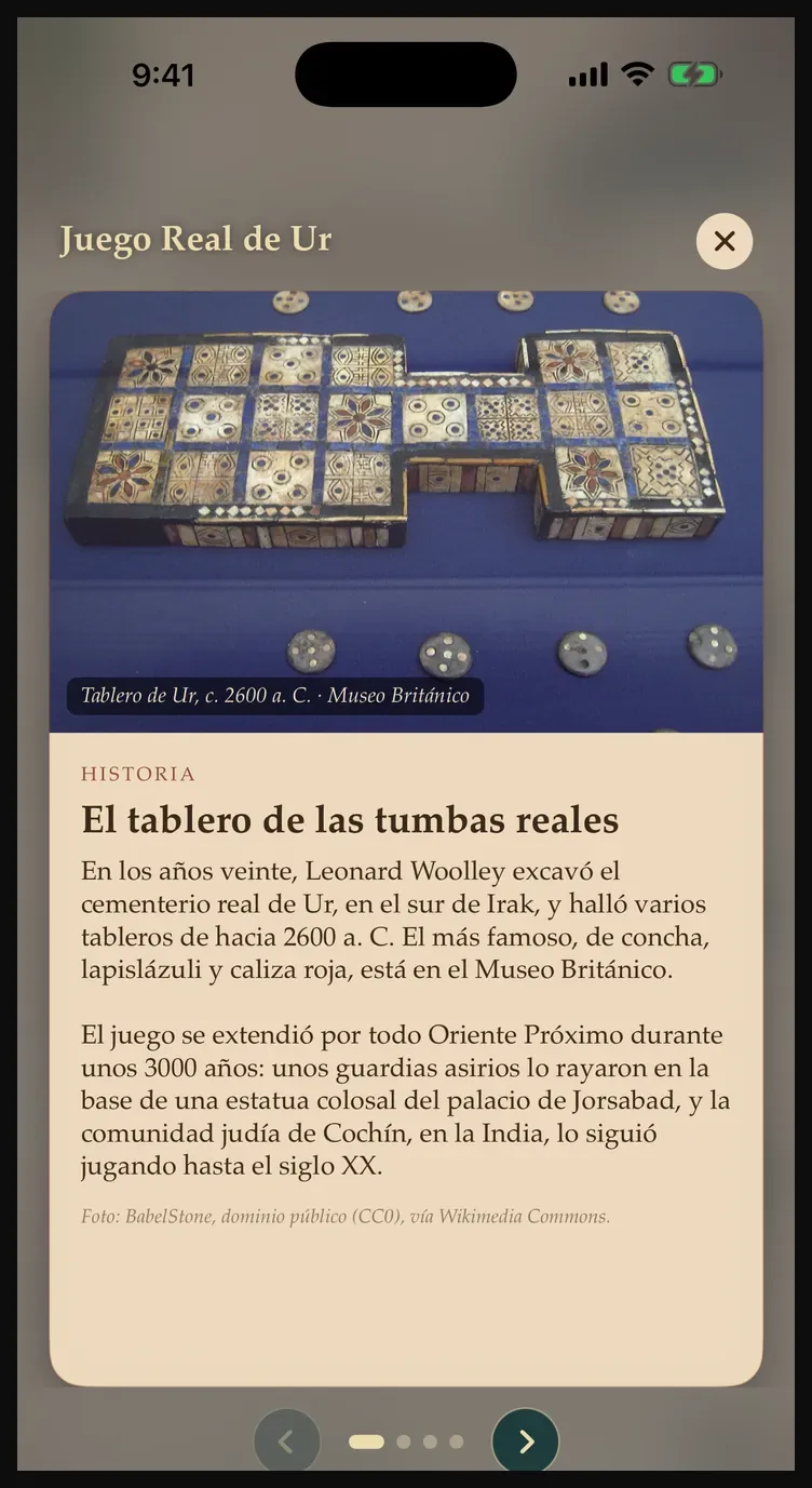 Tarjeta de Historia del Juego Real de Ur: «El tablero de las tumbas reales», con la foto del tablero del Museo Británico